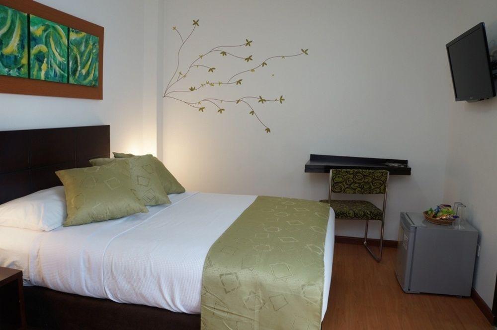 Hotel Volare Armenia  Exterior photo